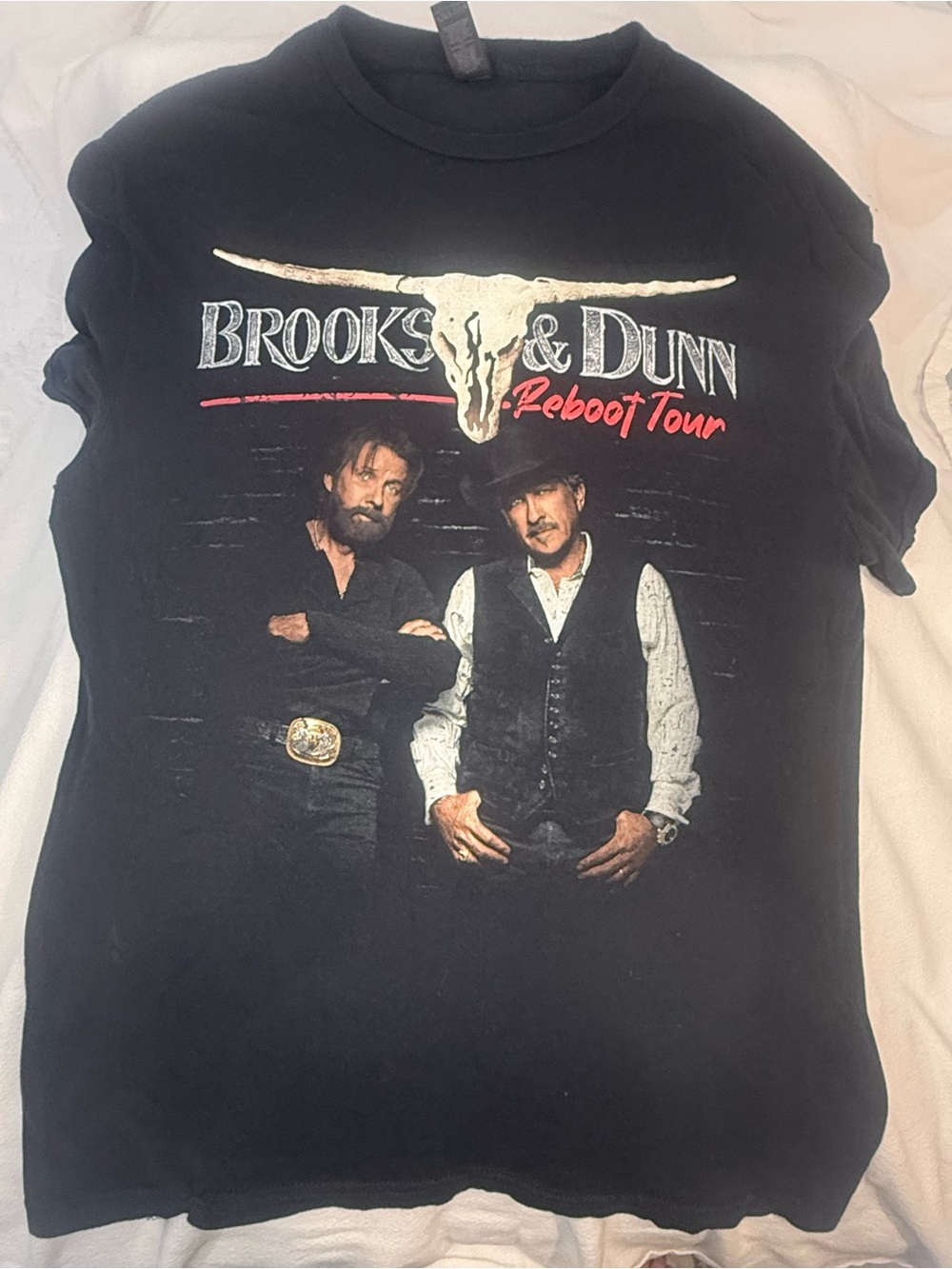 Gildan Black Brooks & Dunn Reboot Tour Graphic Tee with Red Accents